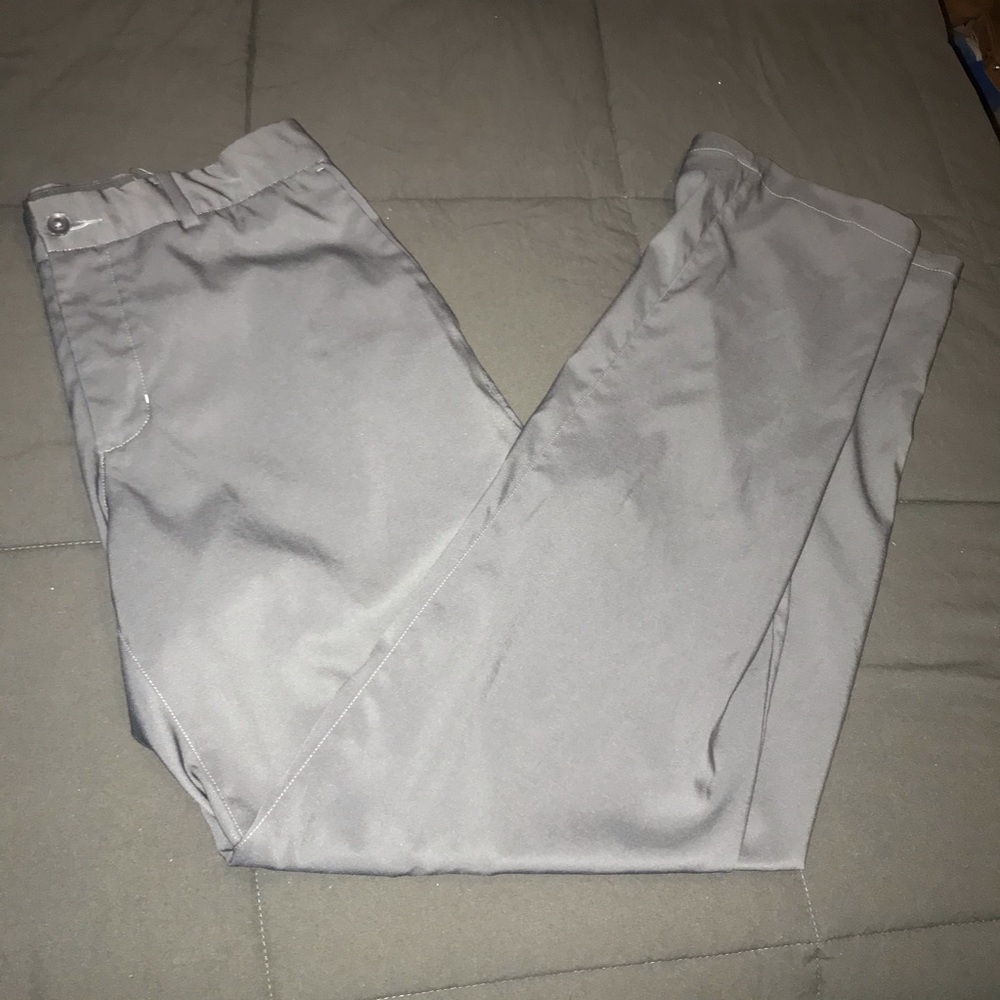 Men’s NikeGolf Pants size M 32x34 Standard Fit